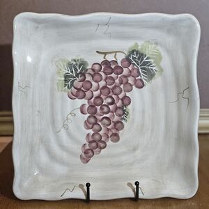 Tabletops Unlimited Cabernet (Semi Scallopped, Rippled) Square 11" Plate.